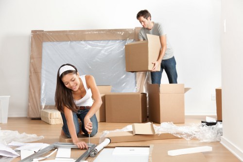 Removal truck hire service for a local move in Lee