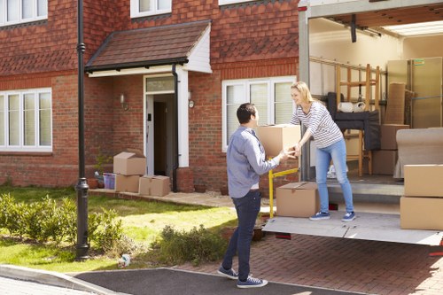 Office relocation planning for businesses in Lee