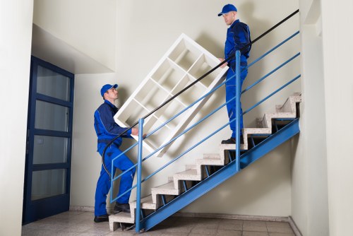 Moving van service for homes and flats in Lee