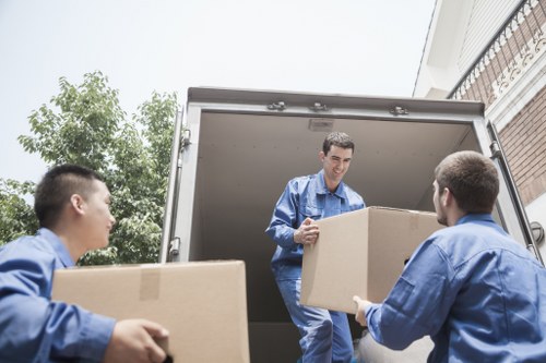 Office relocation support for businesses in Lee