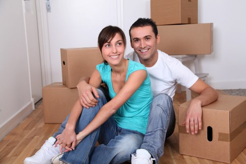 Furniture loading support for a nearby move in Lee