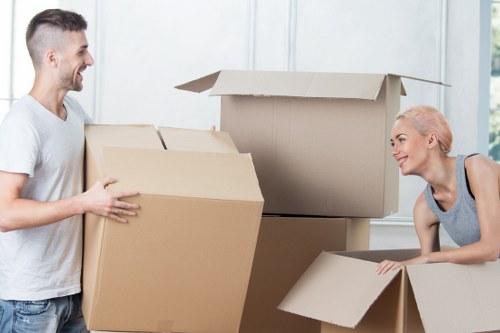 Cubic-yard van space estimate for moving items